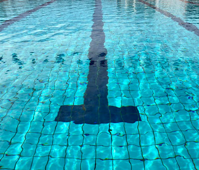 Triathlon - S'entraîner à nager en eau vive en piscine | Stimium